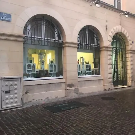 L'apothicaire, Centre Historique, Climatisation, Fibre, Ess, Rez-de-chaussee, Bedinshop